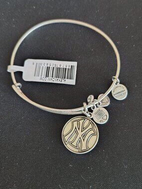 Silver Alex and Ani New York Yankees     #850